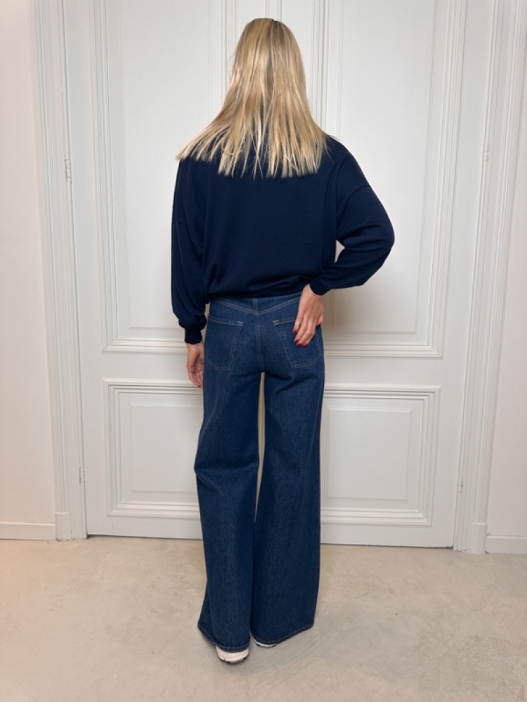 BEVERLY SLOUCH UNVEIL