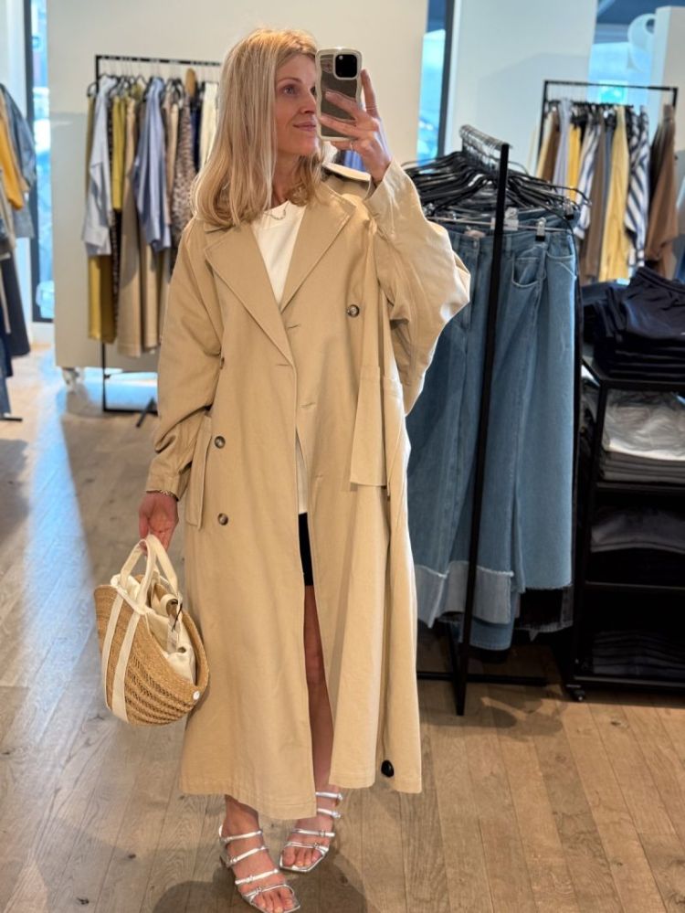 ALESSIA BEIGE