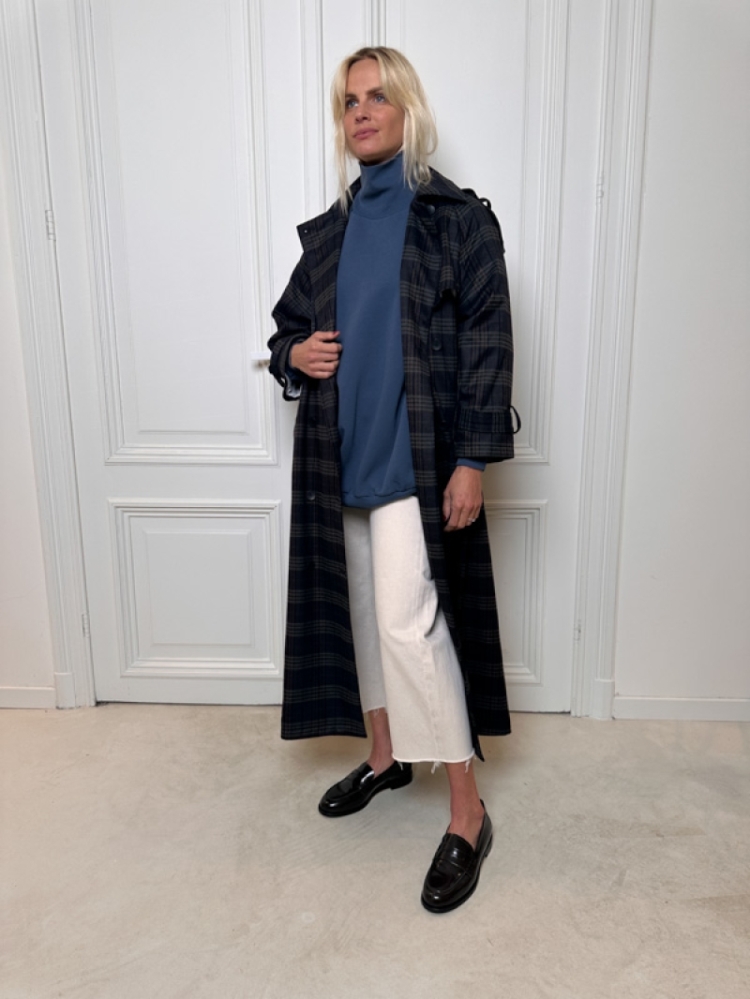 AYLA RAW HEM CROP ALMONDETTE
