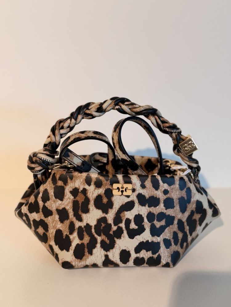 A5817 LEOPARD 943