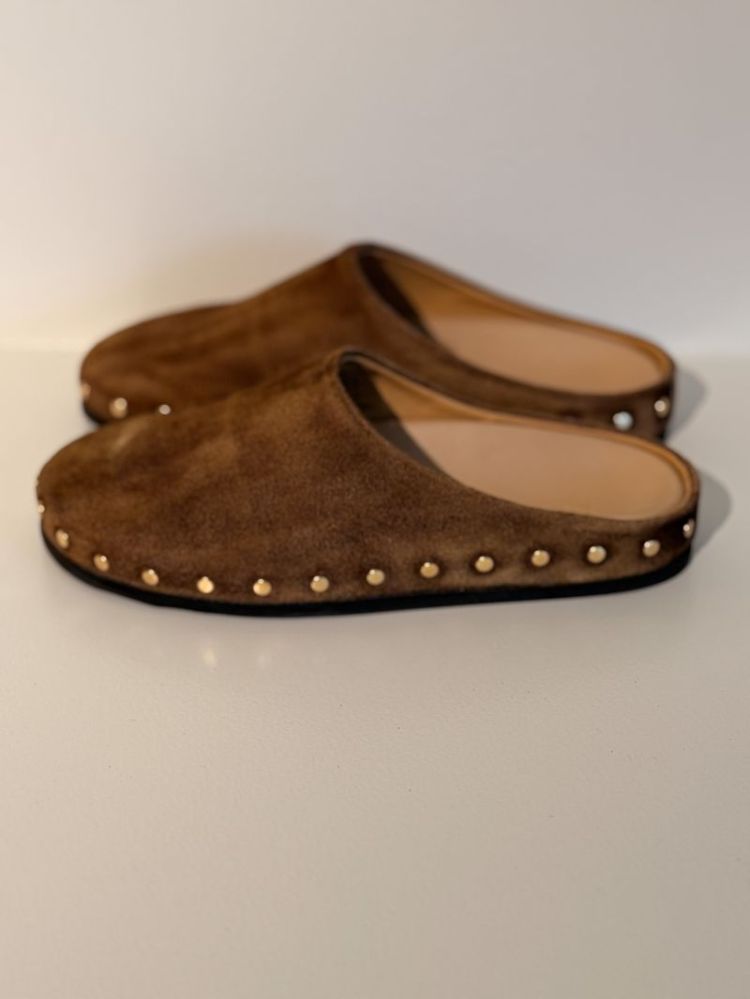 SUEDE MULE STUDDED CHOCOLAT