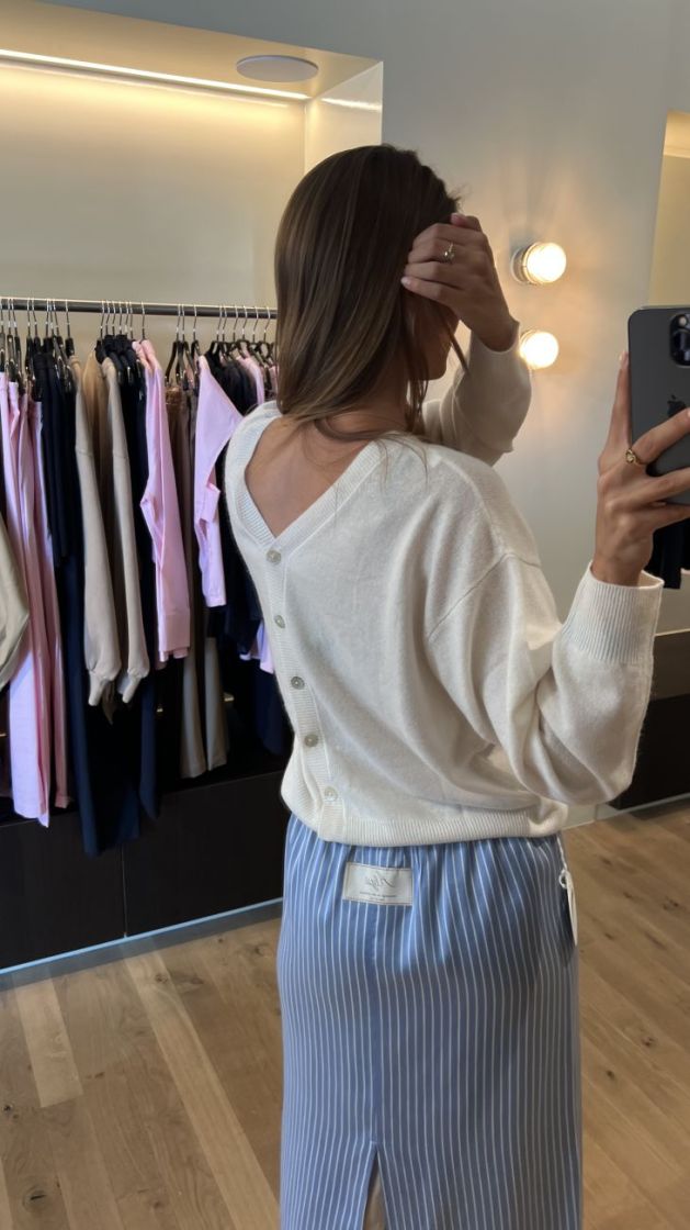 LAYBACK LUXE BUTTON ORGANIC WHITE