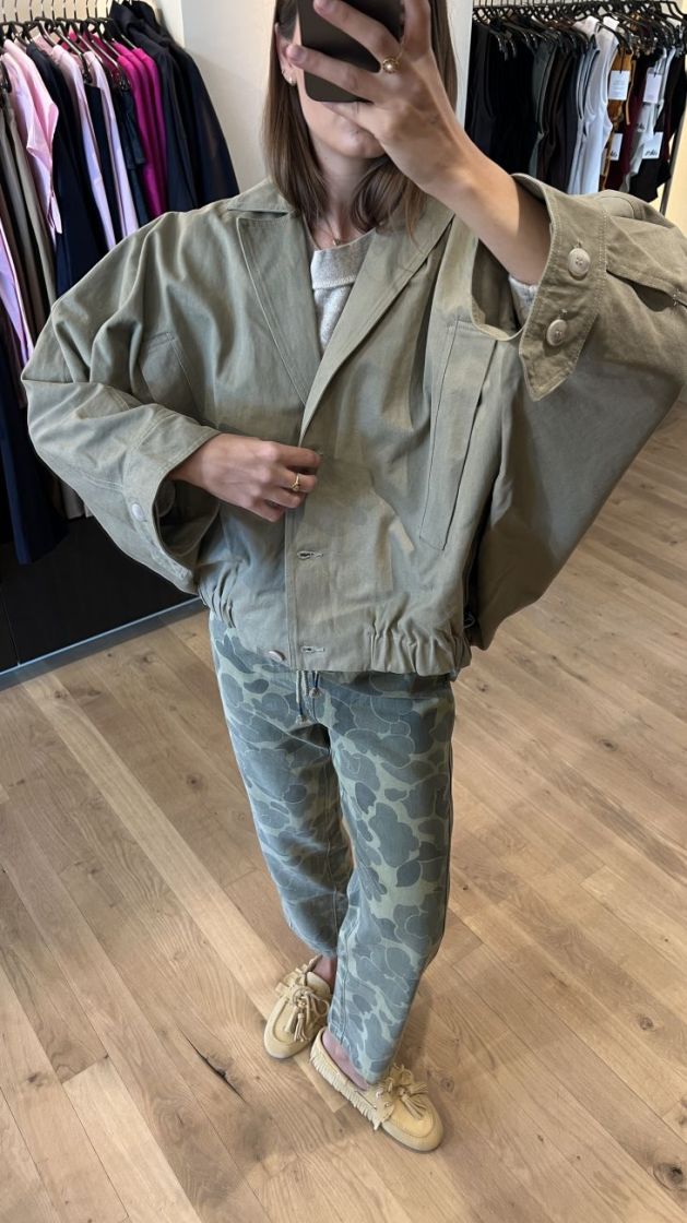 ANNA BOMBER SAND