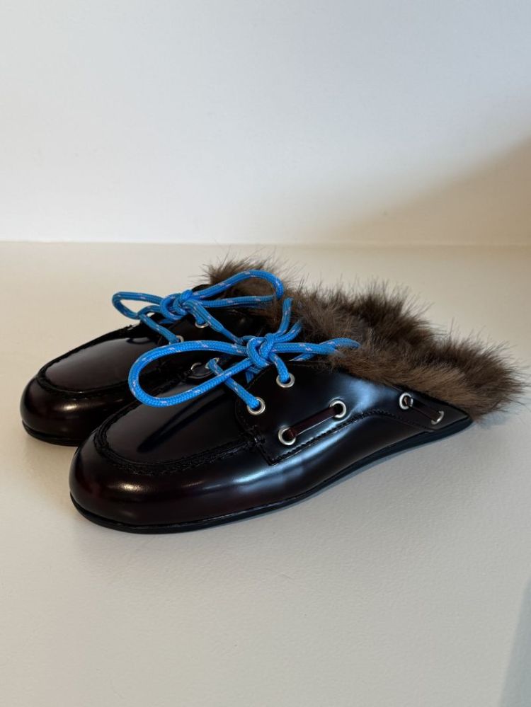 BOATLOAFER MULE HAIRY FUR BOX BURGUNDY
