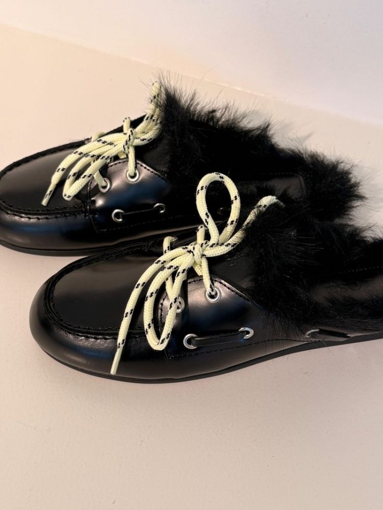 BOATLOAFER MULE HAIRY FUR BOX BLACK