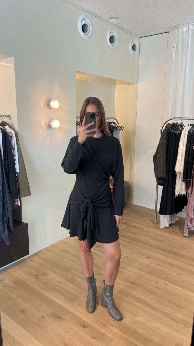 A1030749 BLACK 099