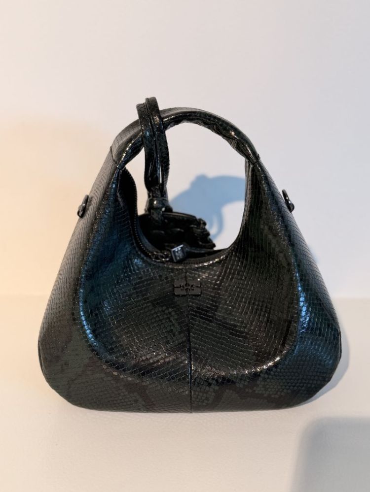 B2070121 06L GARDEN TOPI